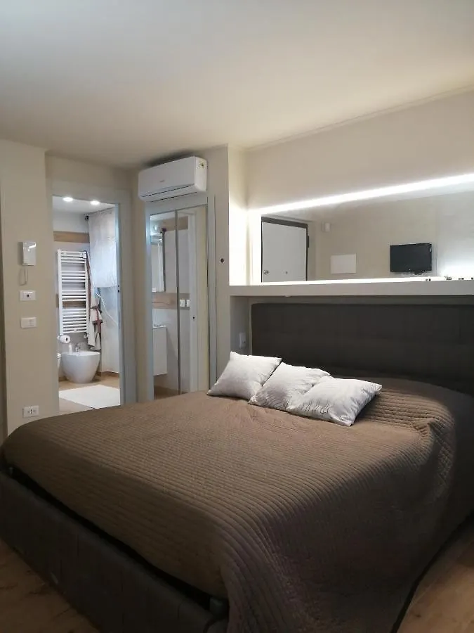 Apartment Come In Hotel Ma A Casa Tua Milan